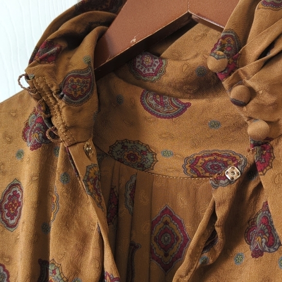 Anne Klein 80's Vintage Silky Paisley Printed Pleated Turtleneck Blouse Brown SP - Picture 13 of 13